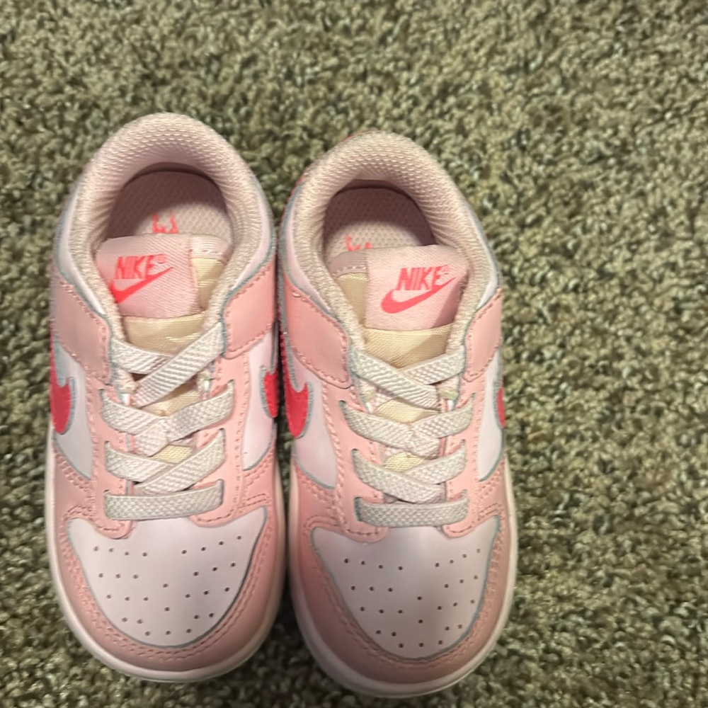 Nike toddler size 5.5